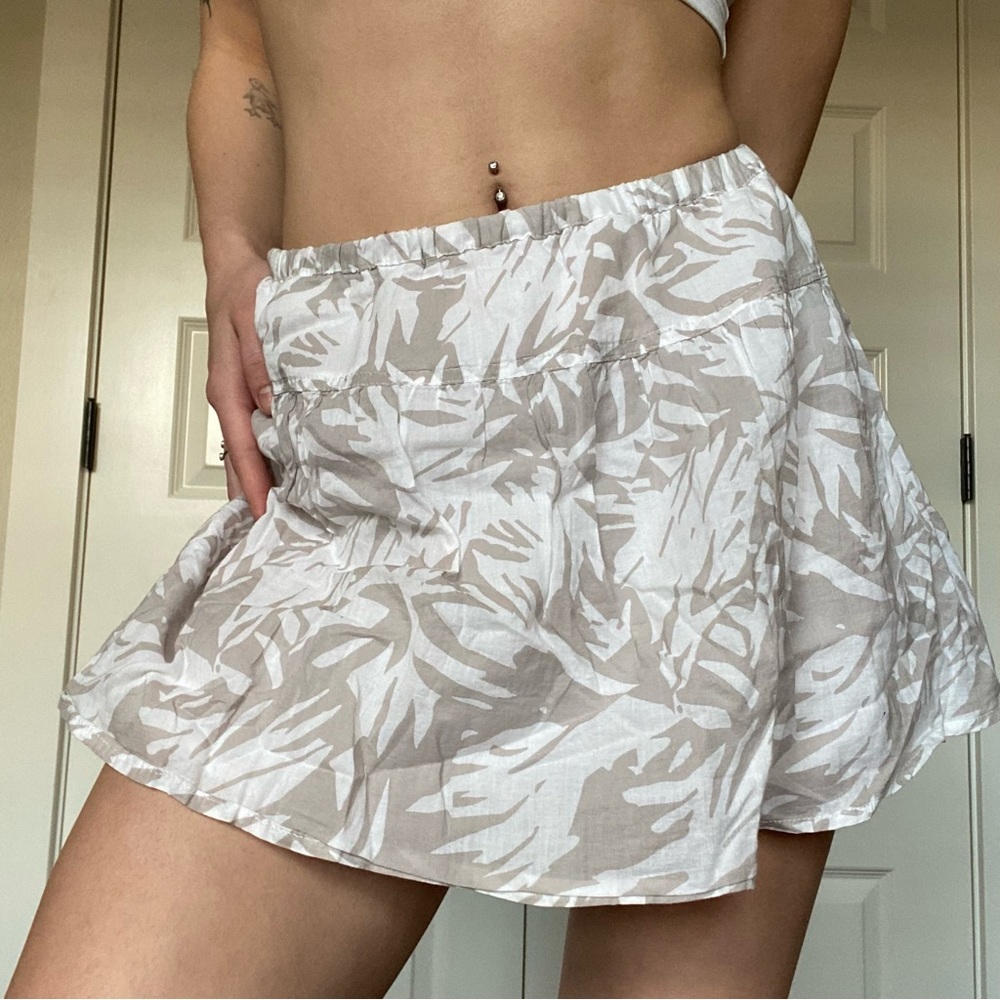 White and Cream Printed Mini Skirt